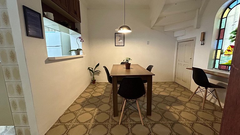 Cama em qto misto c/ varanda próx. ao Ibirapuera