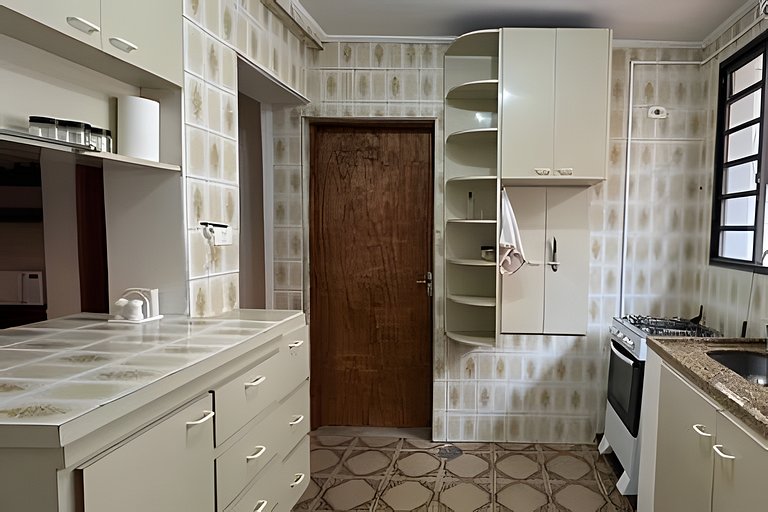 Cama en habitación compartida cerca de Ibirapuera y CASV